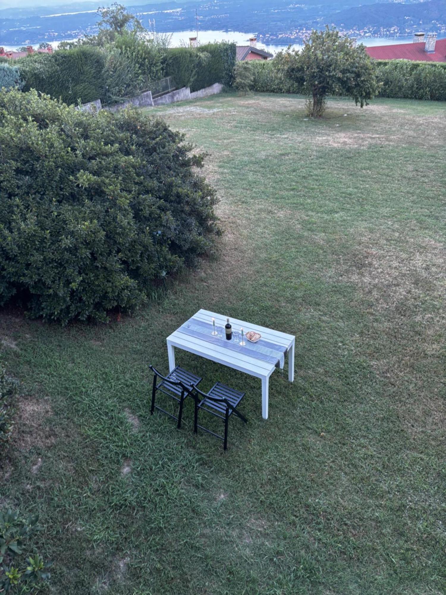 Maestrale Apartment Nebbiuno Cameră foto
